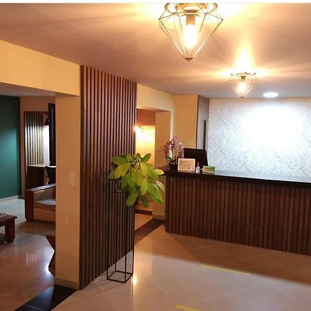 בוקארמנגה Hotel Prado 34 West מראה חיצוני תמונה
