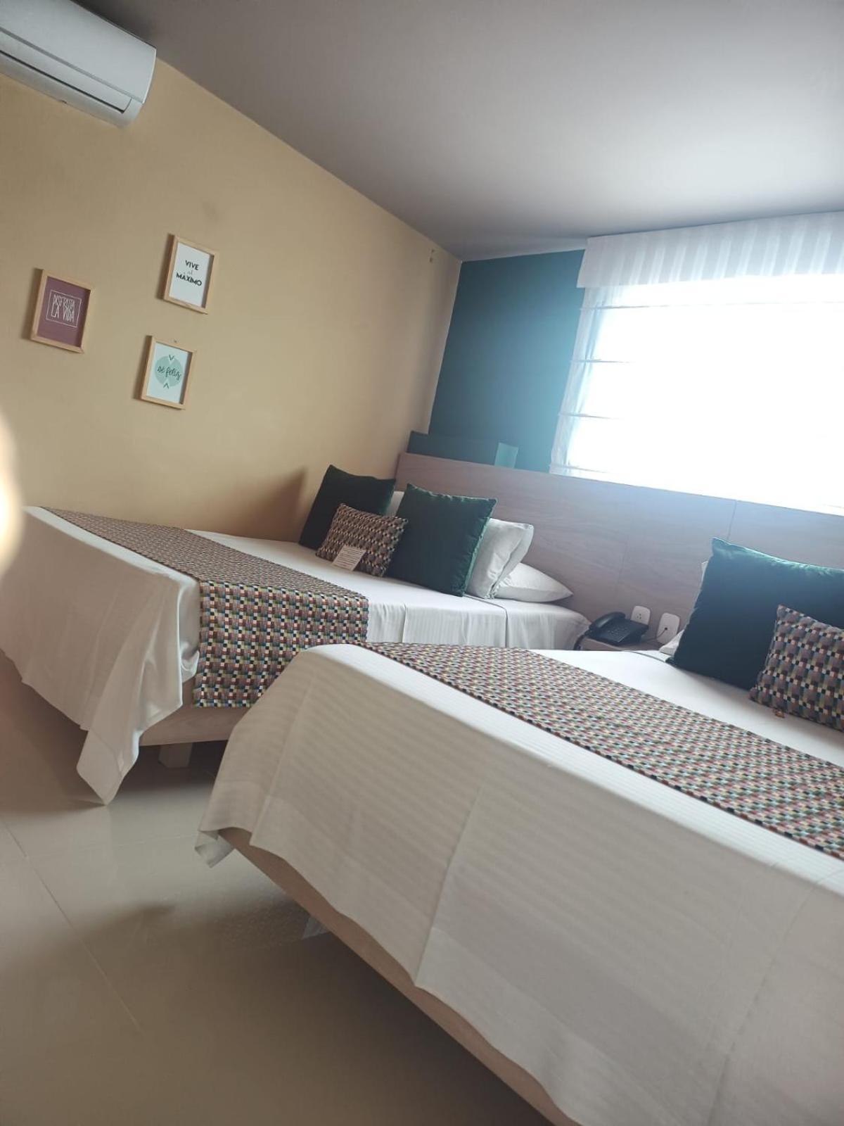 בוקארמנגה Hotel Prado 34 West מראה חיצוני תמונה