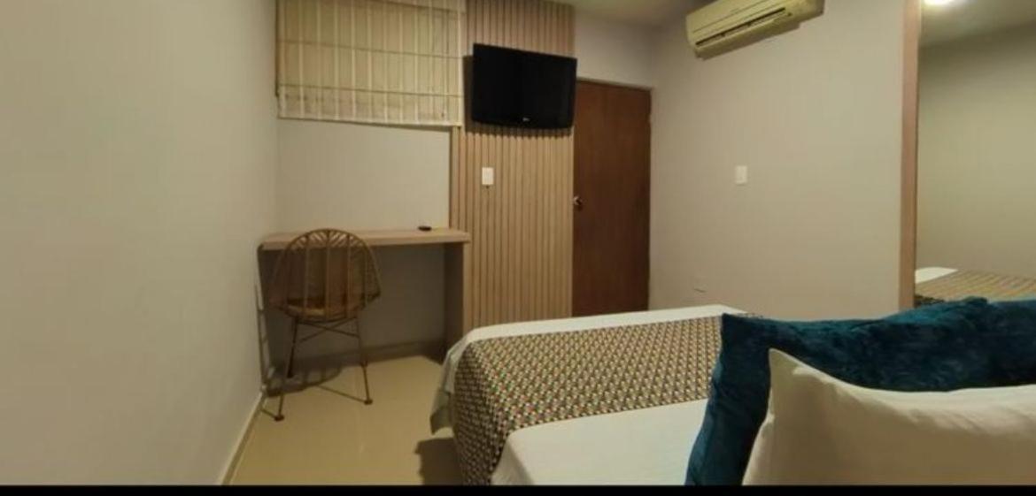 בוקארמנגה Hotel Prado 34 West מראה חיצוני תמונה