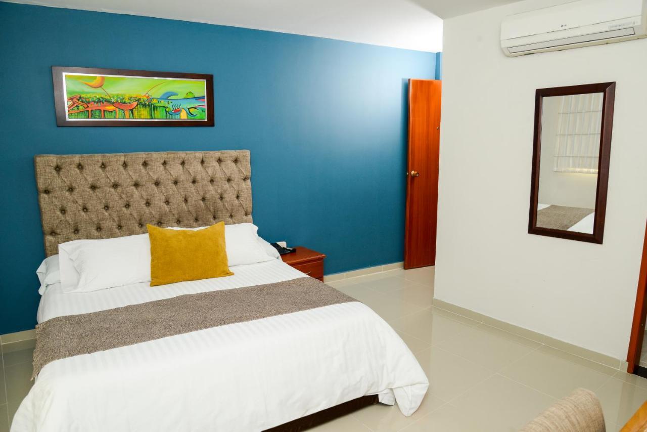בוקארמנגה Hotel Prado 34 West מראה חיצוני תמונה