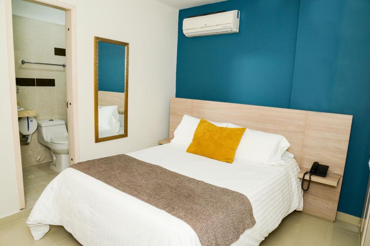 בוקארמנגה Hotel Prado 34 West מראה חיצוני תמונה